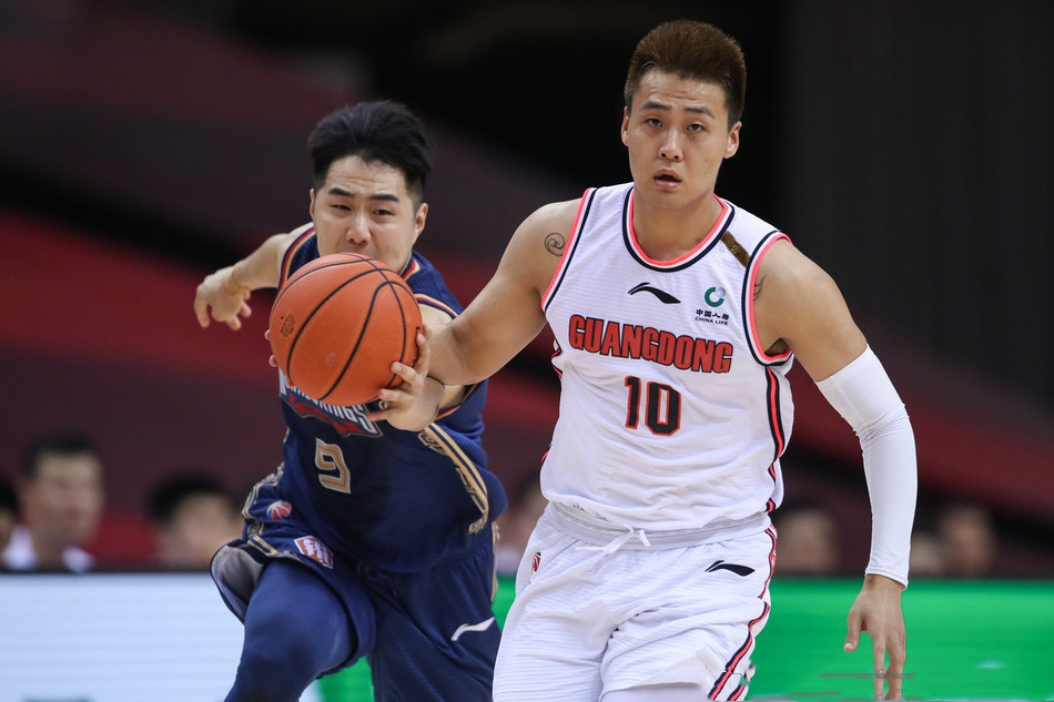 开云体育在线-广东男篮实现四连胜，遥遥领先积分榜的简单介绍