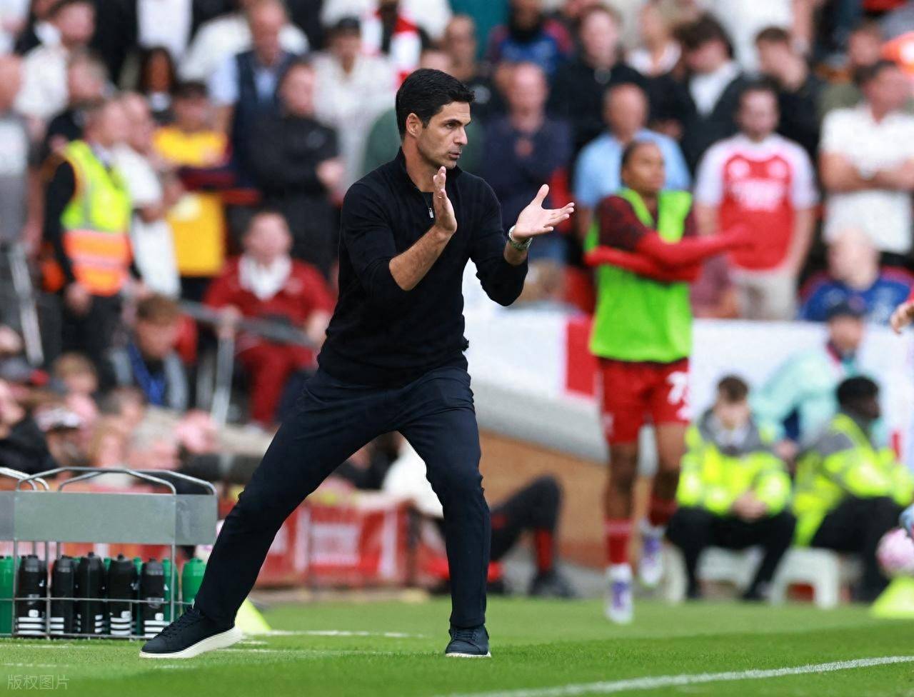关于阿森纳主帅战术调整得当，领队成功完成逆转的信息