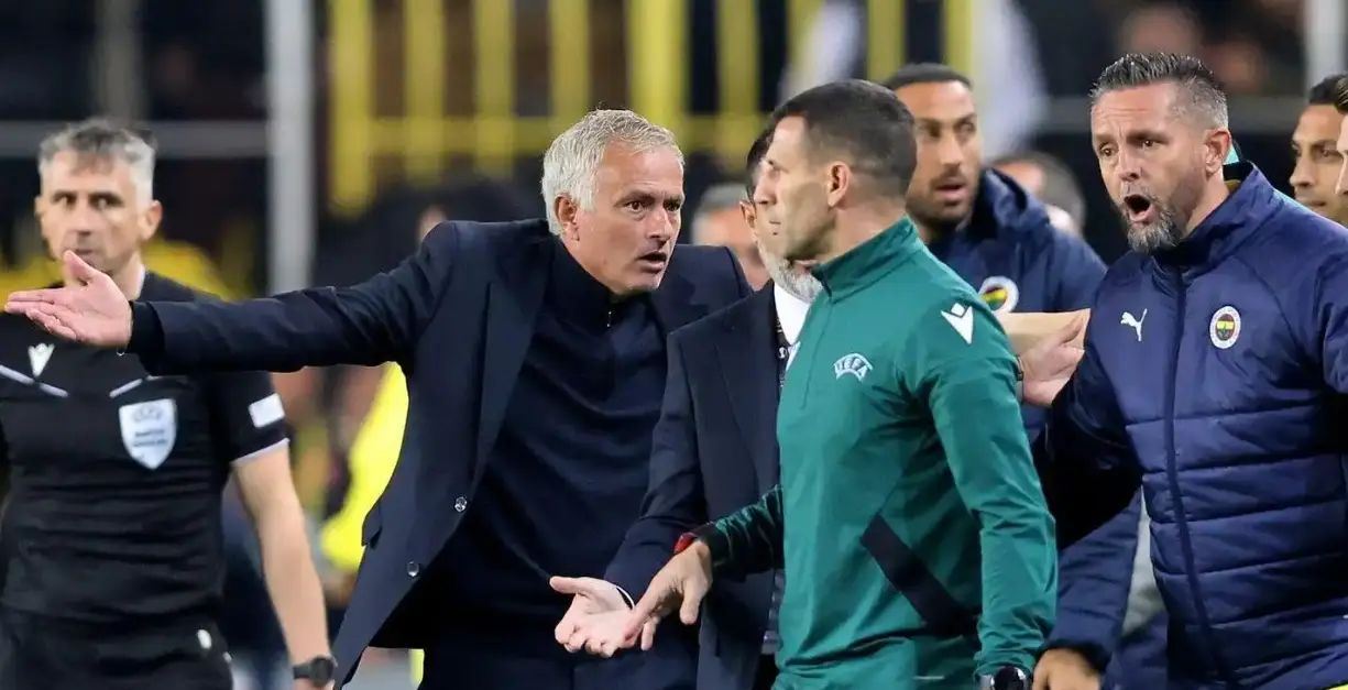 开云体育-巴西球队大破对手，实力雄厚