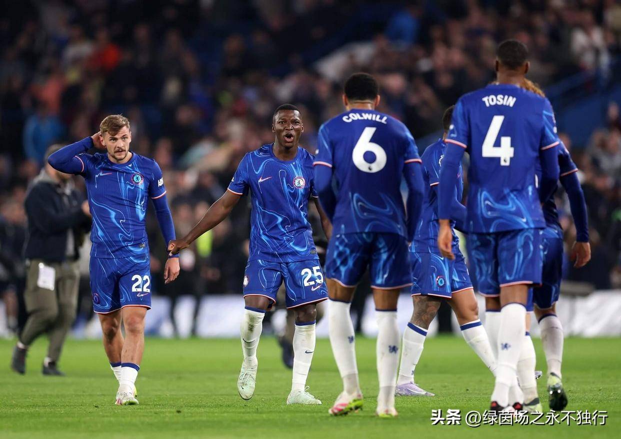 开云体育入口-切尔西豪取胜利，全队士气高涨，备战下一轮